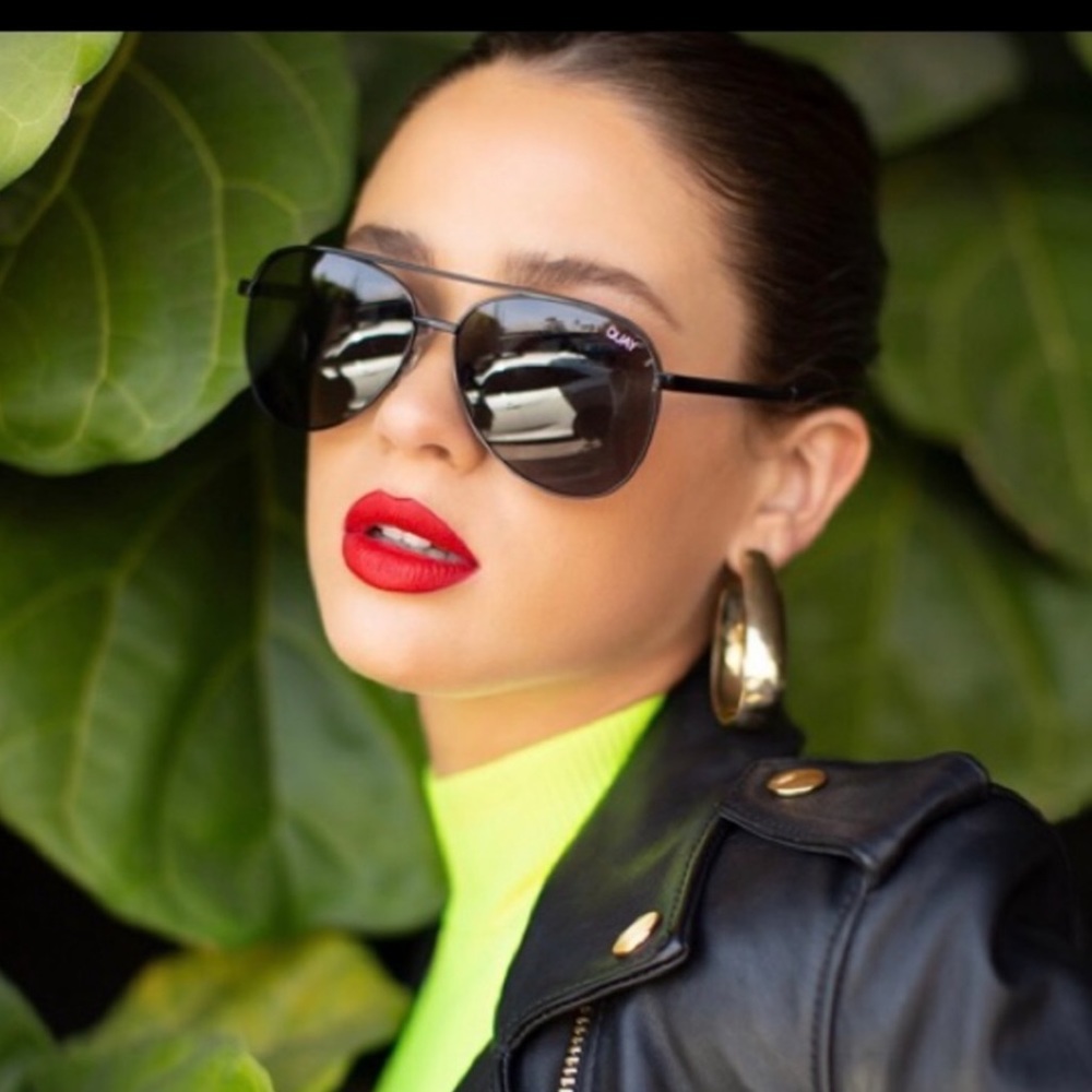 Quay All black aviators